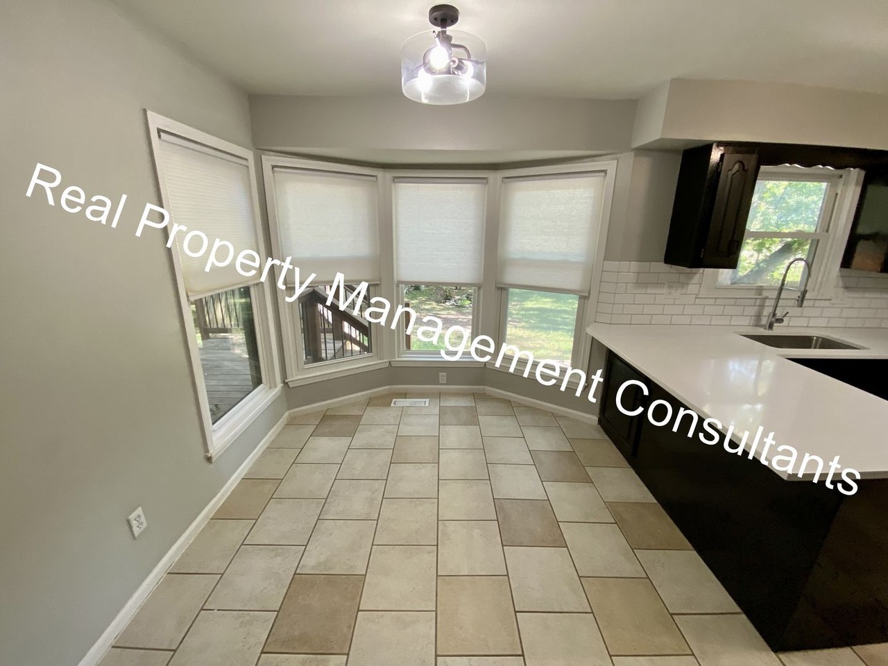 1326 S Winterbrooke Dr - Photo 6 of 33
