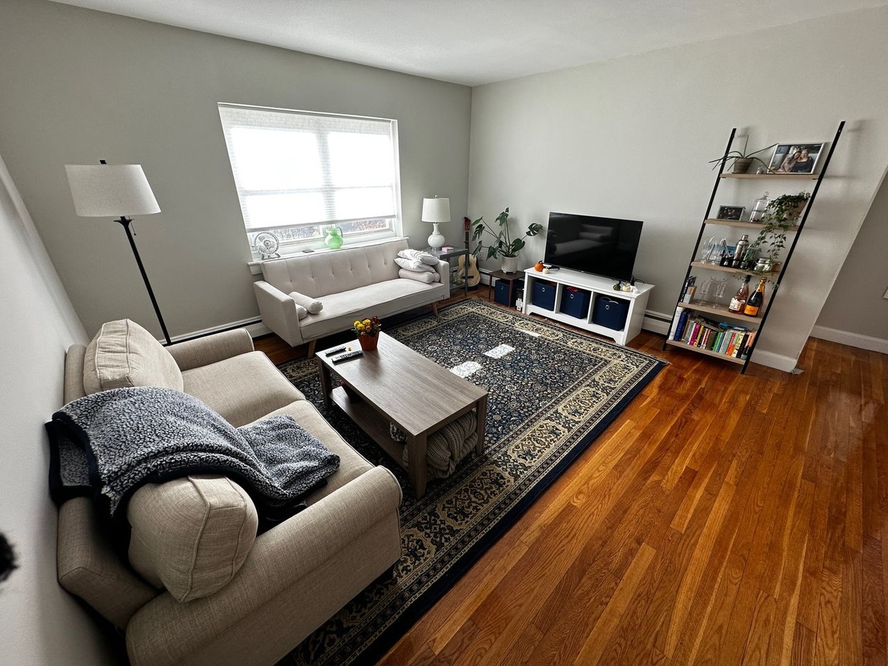 11 Selkirk Rd - Photo 3 of 7