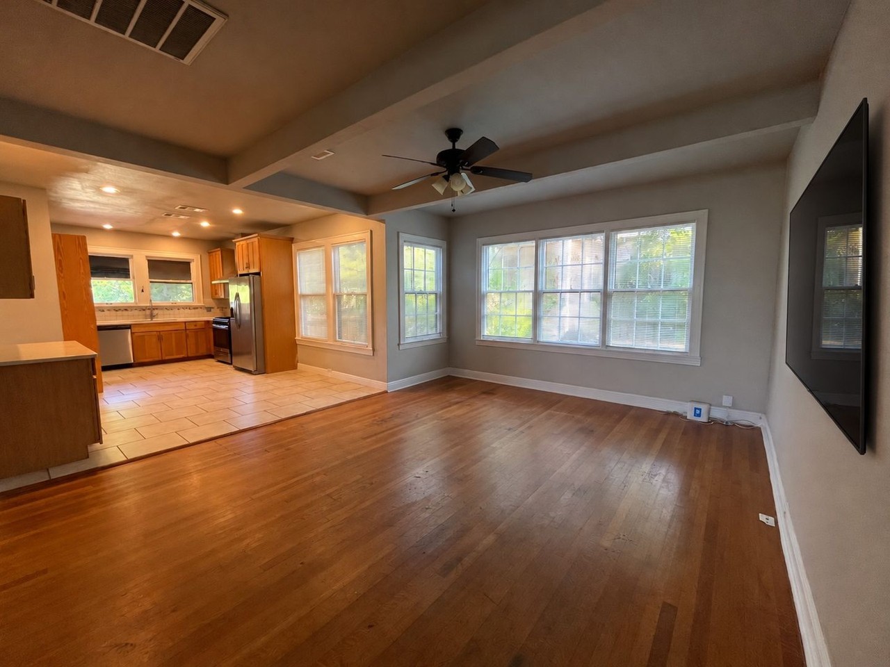 2826 San Gabriel St #2028 - Photo 2 of 38