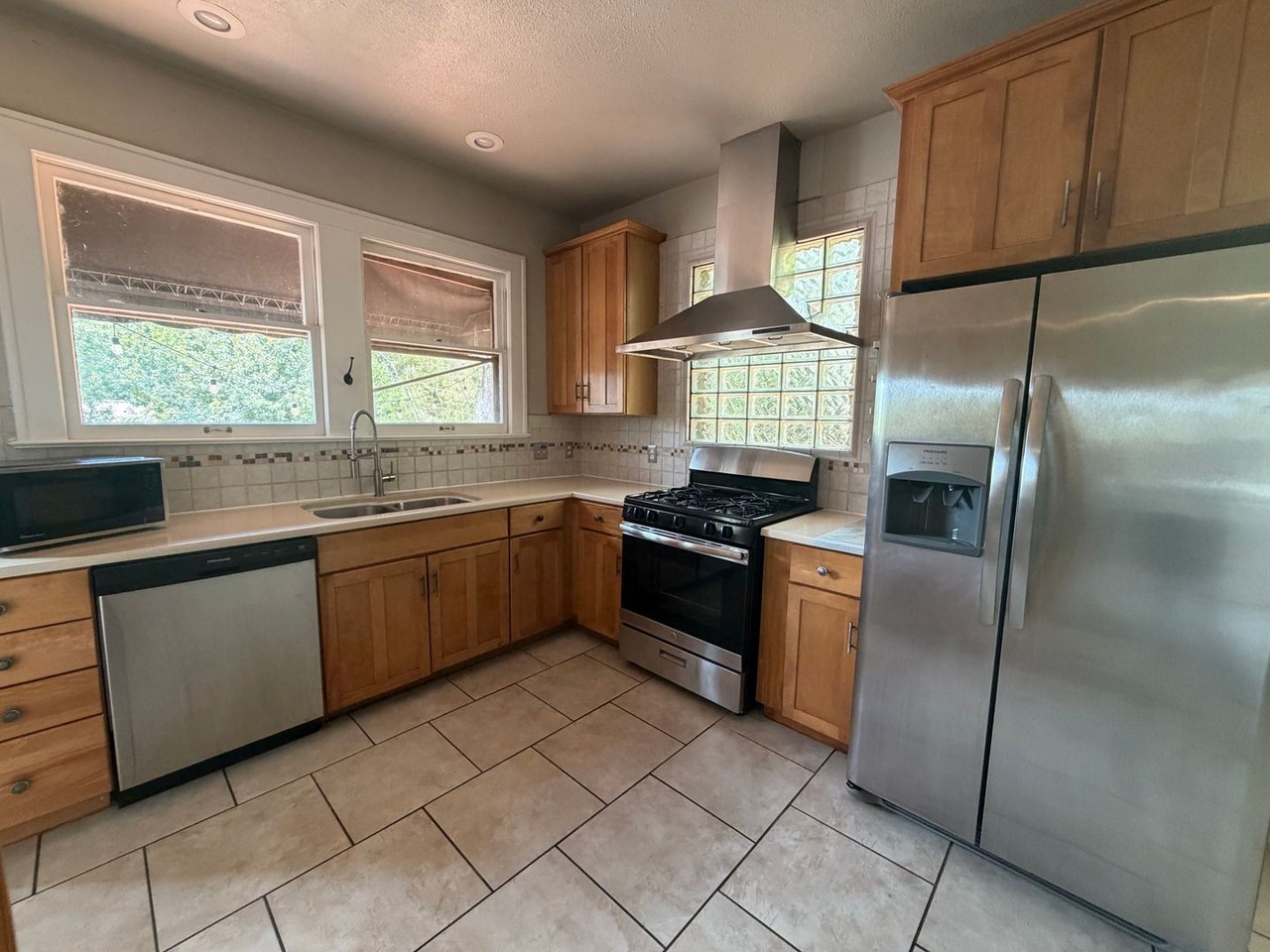 2826 San Gabriel St #2028 - Photo 7 of 38