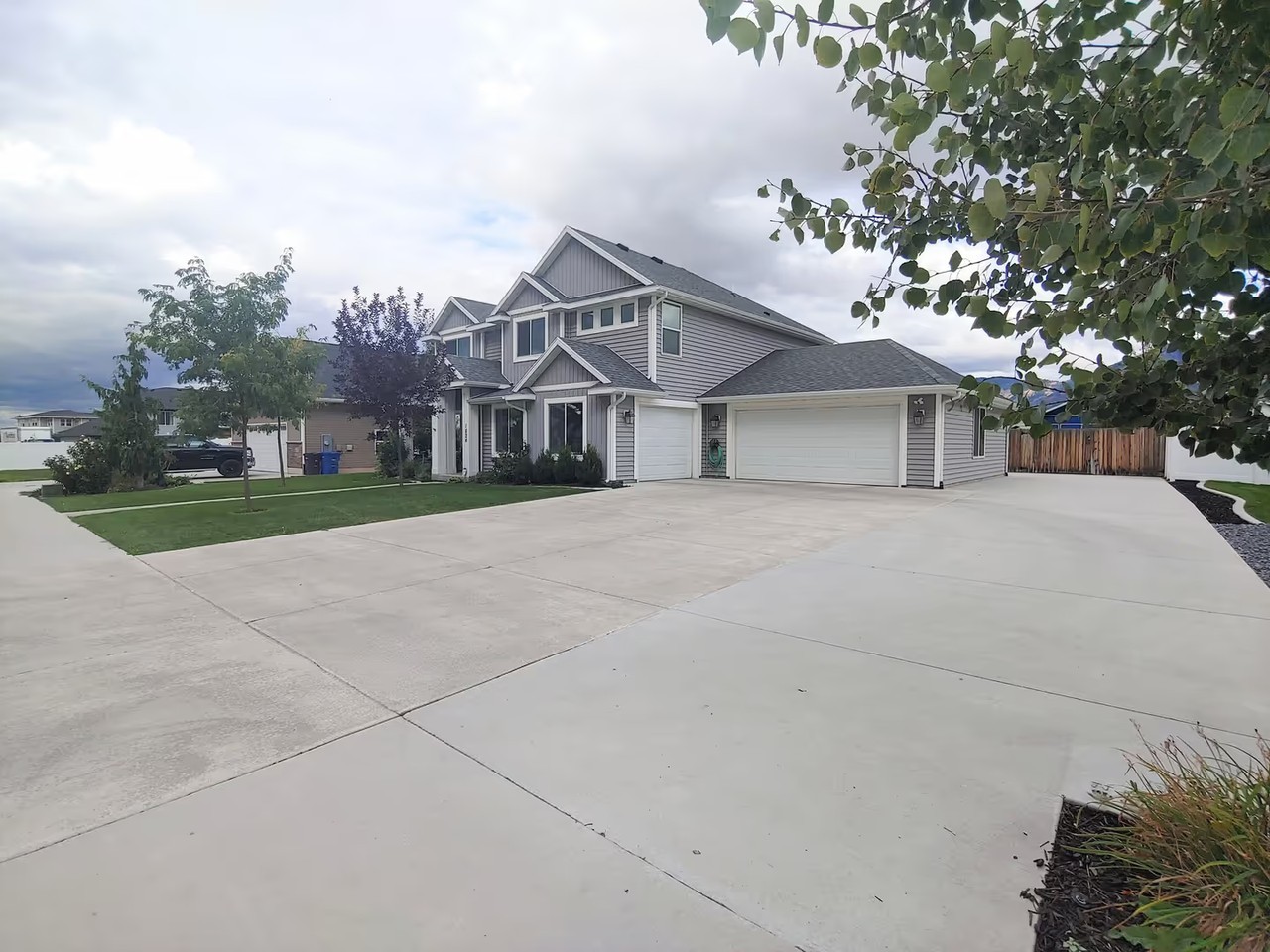 1824 N 400 W - Photo 2 of 20