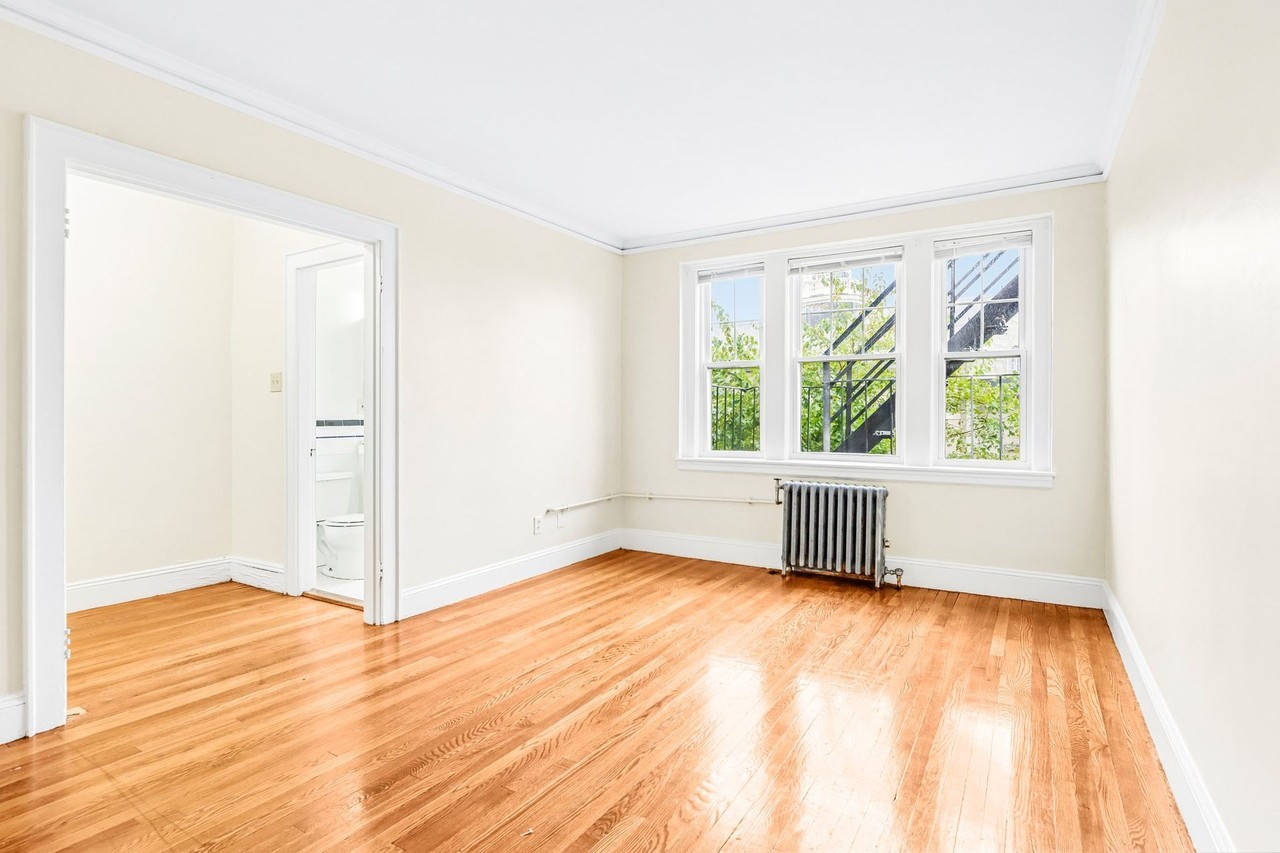 50 Broadway - Photo 2 of 35