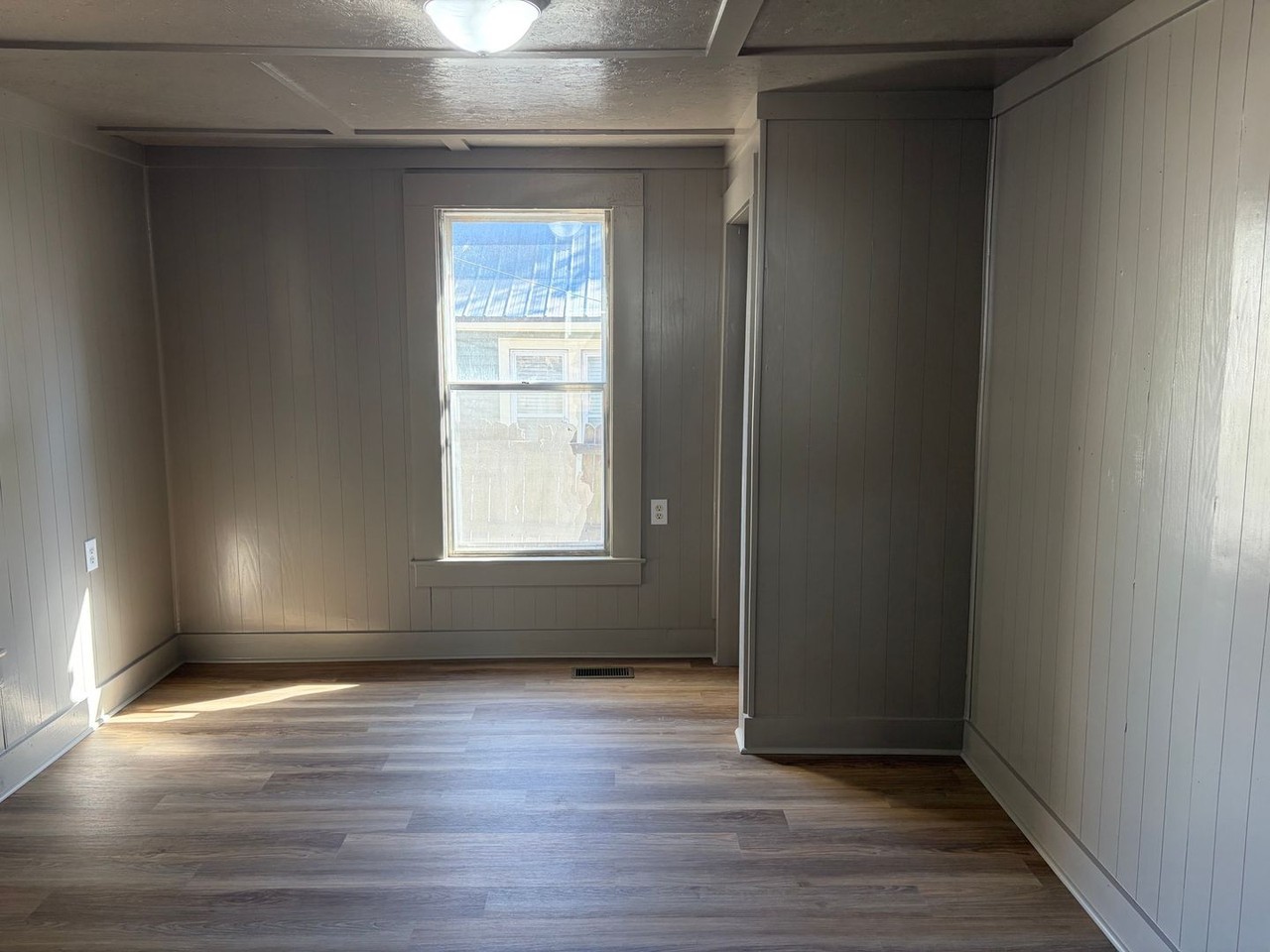 1818 Cherry St - Photo 4 of 14