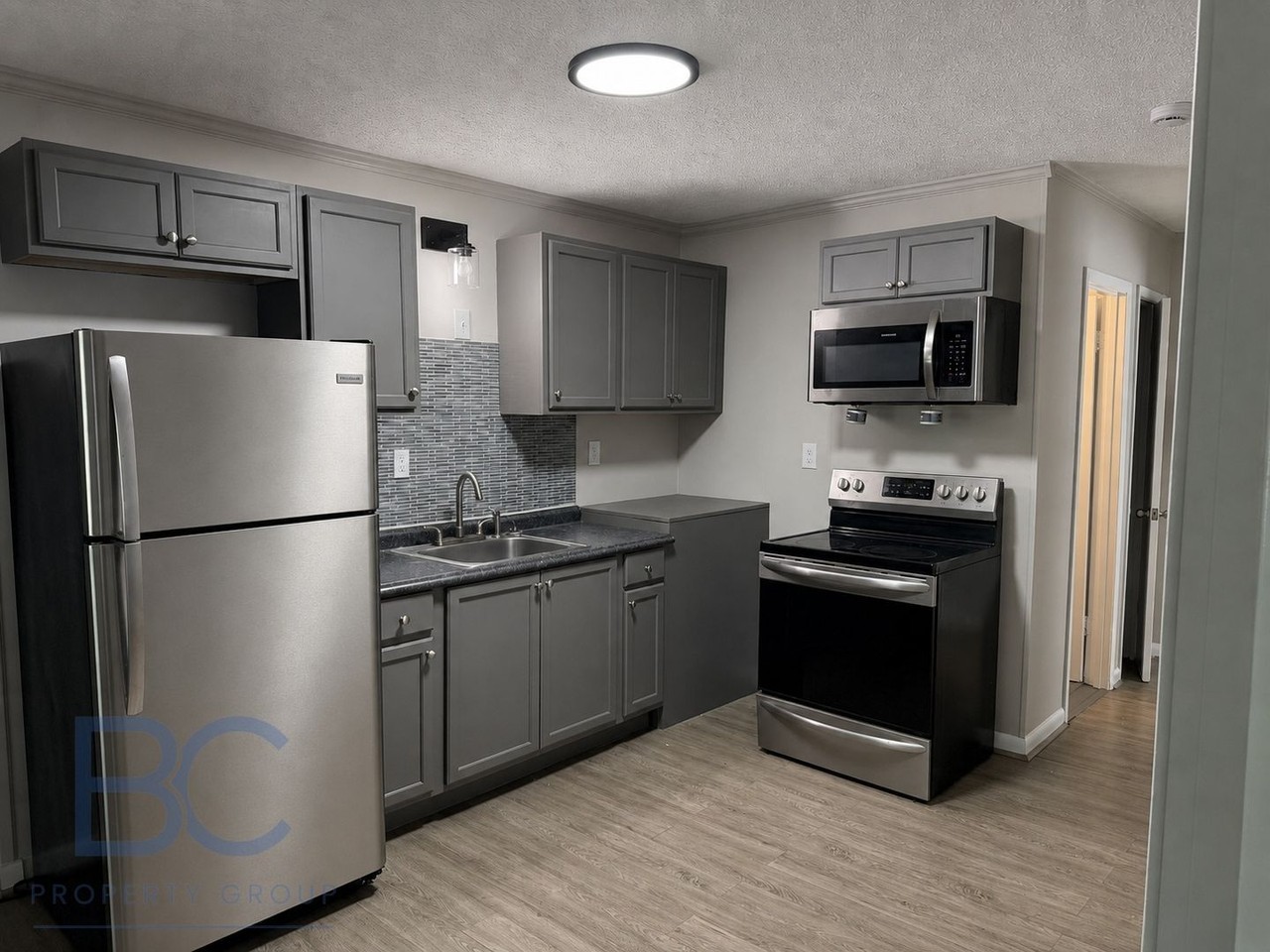 Oxford Hill Apartments - Photo 2 of 9