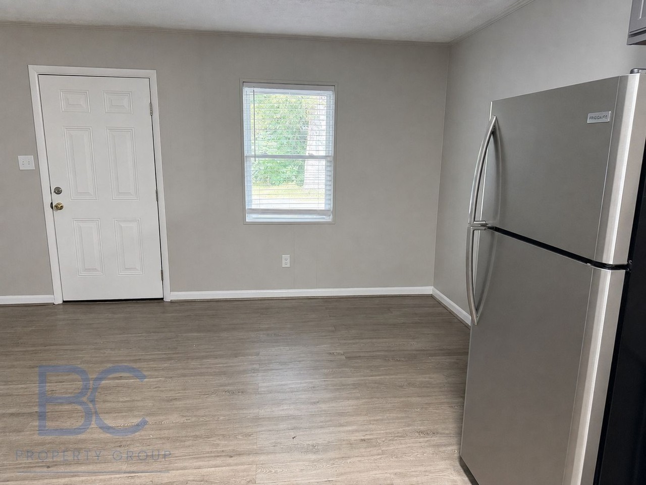 Oxford Hill Apartments - Photo 3 of 9