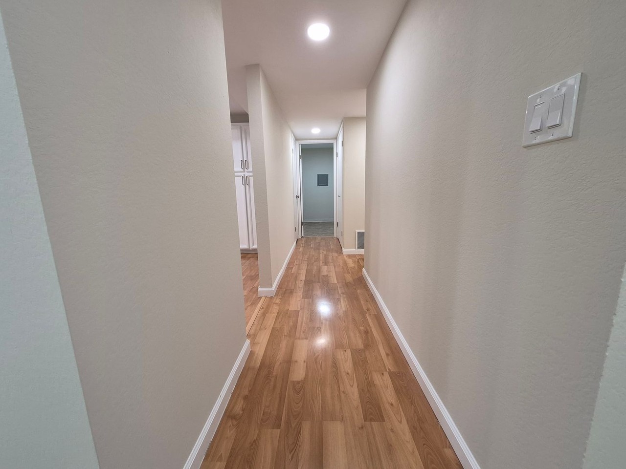 586 Thain Way - Photo 6 of 18