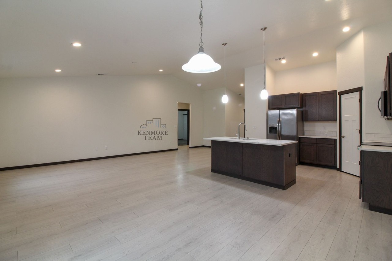 6609 Sockeye Ln - Photo 4 of 15