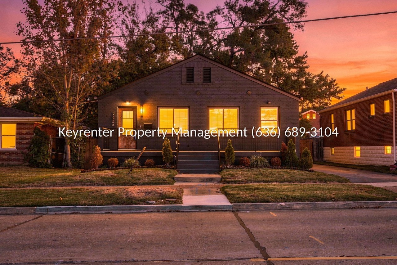 7705 W Bruno Ave - Photo 6 of 47