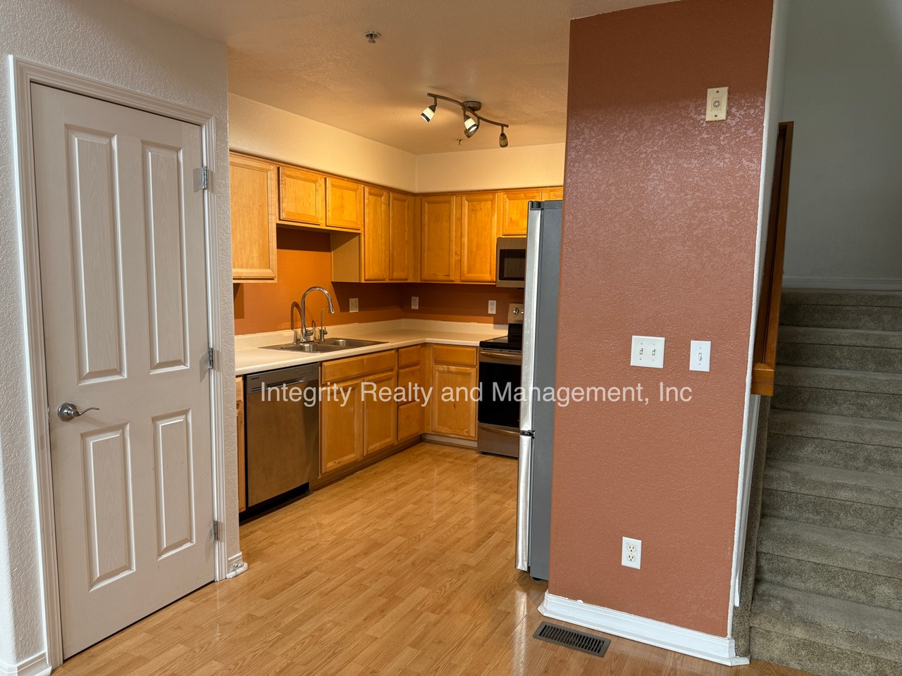 23501 Alamo Pl #C - Photo 3 of 11