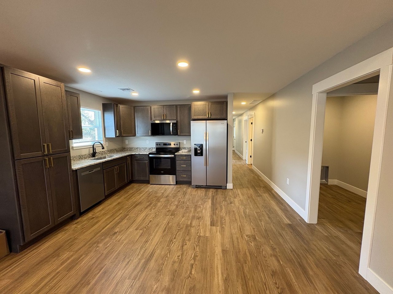 1615 Green Valley Cir - Photo 3 of 13