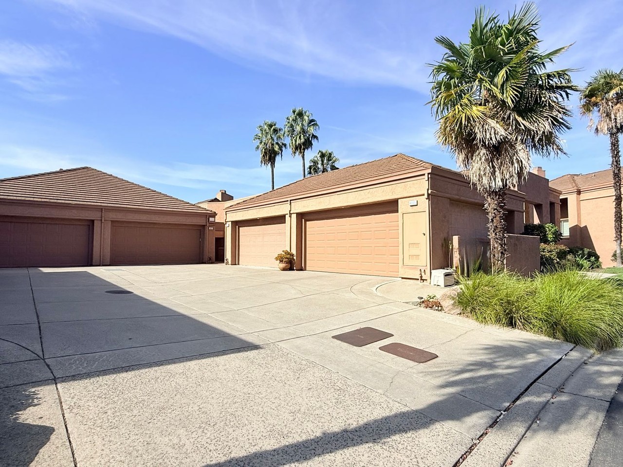 4053 W Lakeshore Dr - Photo 3 of 50