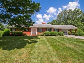 304 Overlook Dr - Photo 1 of 1