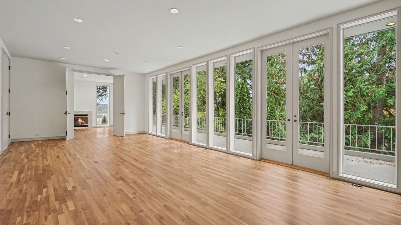 1121 W Lake Sammamish Pkwy Se - Photo 3 of 28