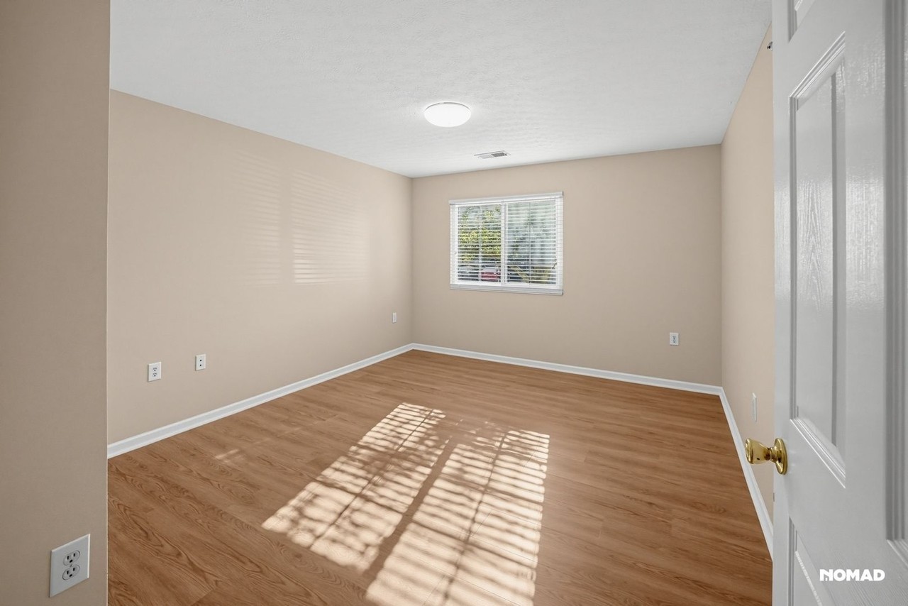 10403 Trotters Pointe Dr - Photo 6 of 34