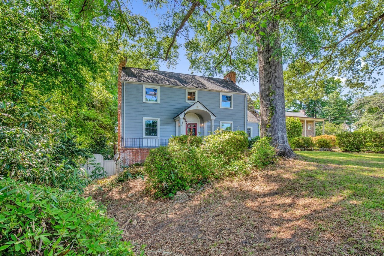 220 Bradford Ave - Photo 2 of 34
