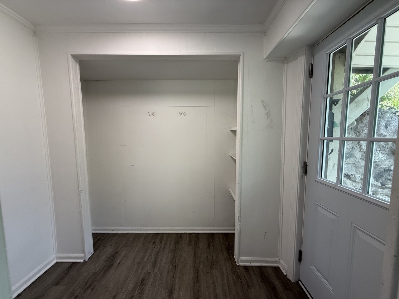 508 West Summit Street - Photo 4 of 10
