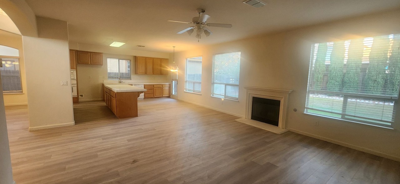 5939 Radmere Dr - Photo 6 of 23