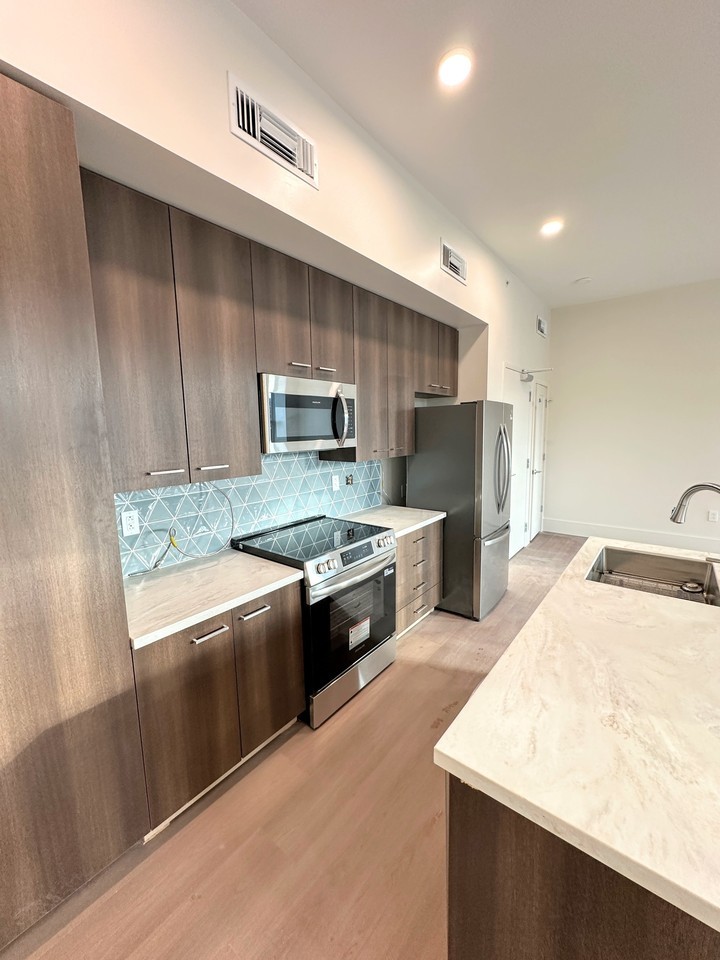 343 Butler Street - Photo 4 of 11