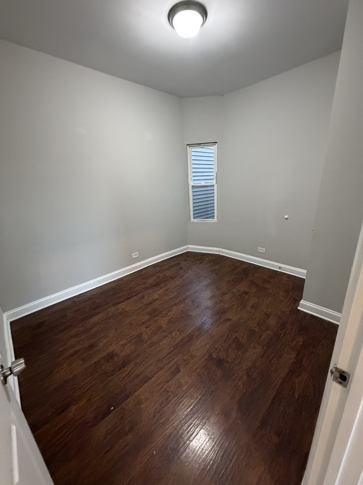 7644 South Normal Avenue - Photo 4 of 10