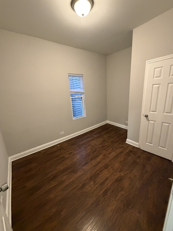 7644 South Normal Avenue - Photo 7 of 10