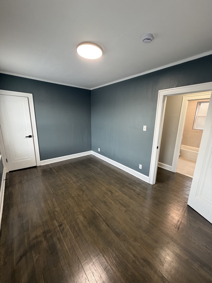 11434 South Indiana Avenue - Photo 4 of 7