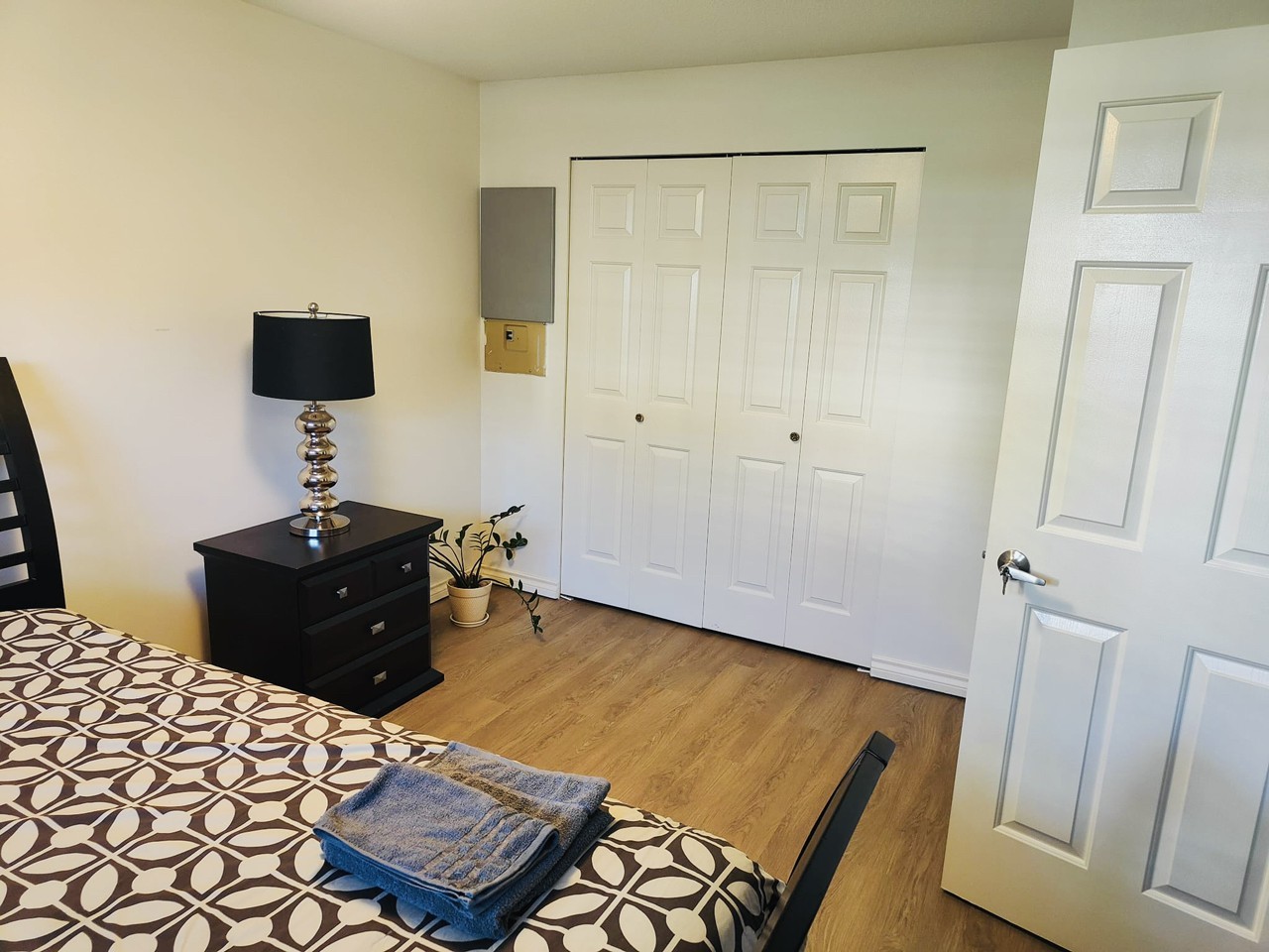 3096 Kitchener St - Photo 6 of 9