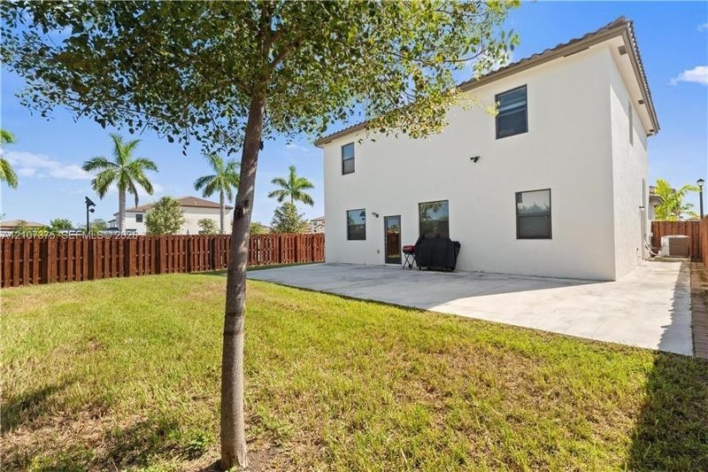 11903 Sw 241st St - Photo 3 of 20