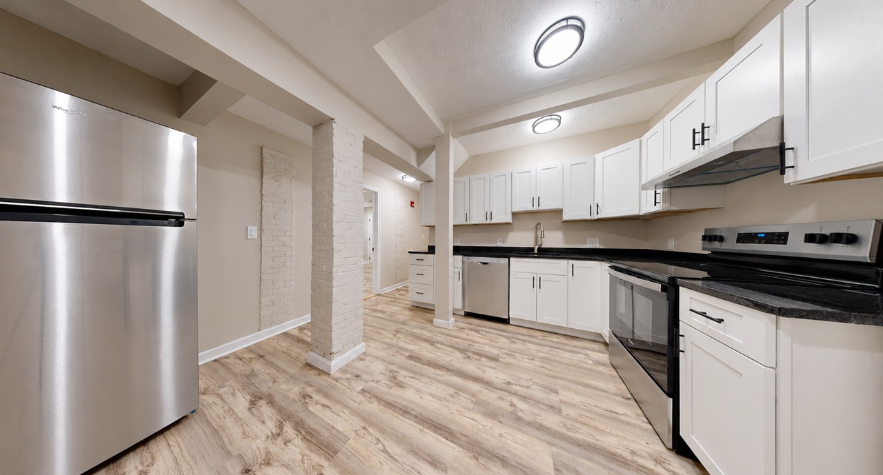 1536 Tremont St #1536R - Photo 4 of 9