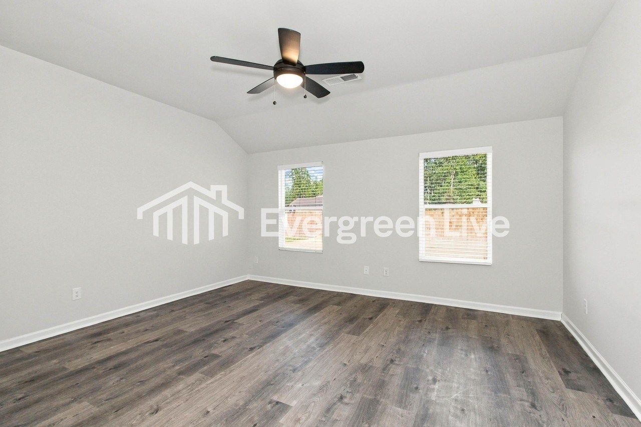 345 Troubadour Ln - Photo 2 of 15