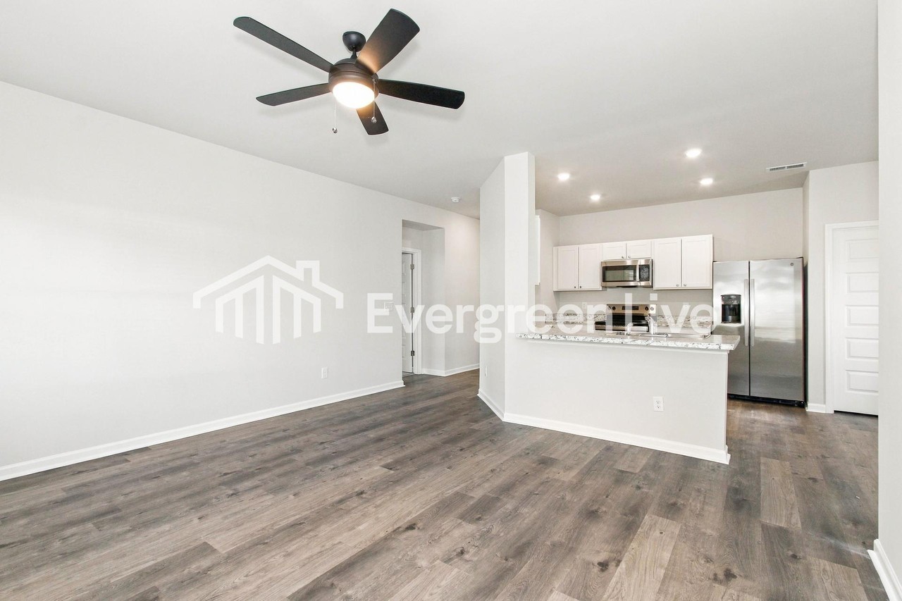 345 Troubadour Ln - Photo 3 of 15