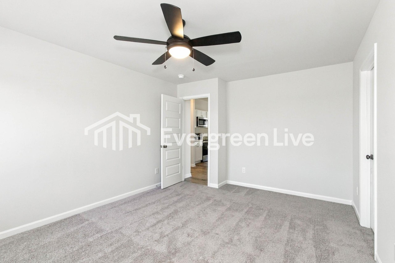345 Troubadour Ln - Photo 6 of 15