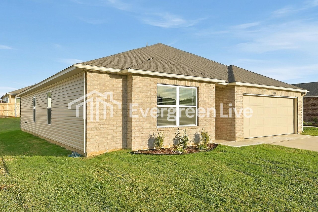 20614 Meadow St - Photo 2 of 17