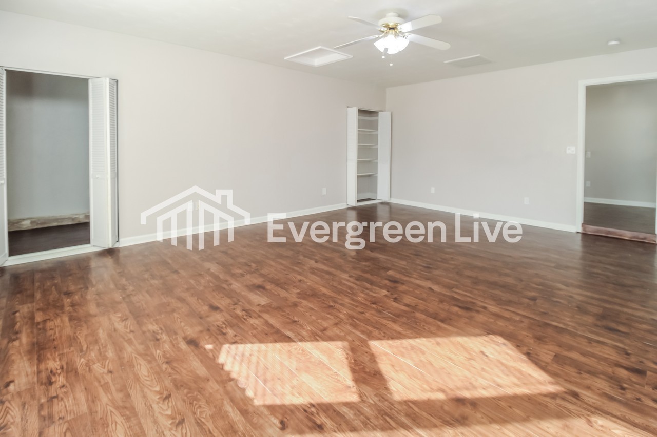 3532 Forest Glen Rd - Photo 6 of 15