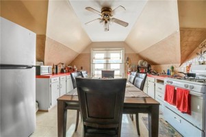 featured image of 276 Lonsdale Ave ##4