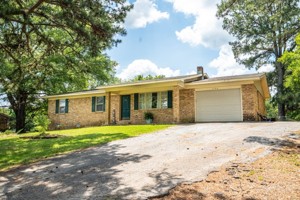 featured image of 204 Bristol Ln