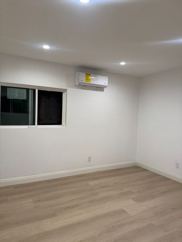 18619 1/2 Bonham Ave - Photo 4 of 10