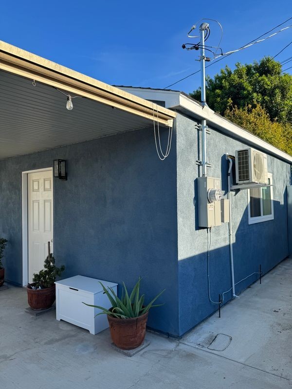 18619 1/2 Bonham Ave - Photo 6 of 10