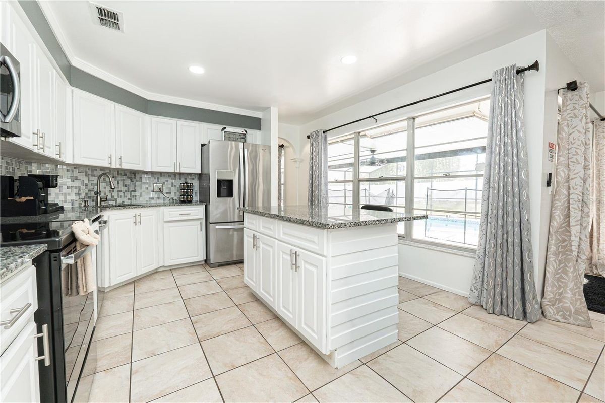 7720 Indian Ridge Trl S - Photo 6 of 35