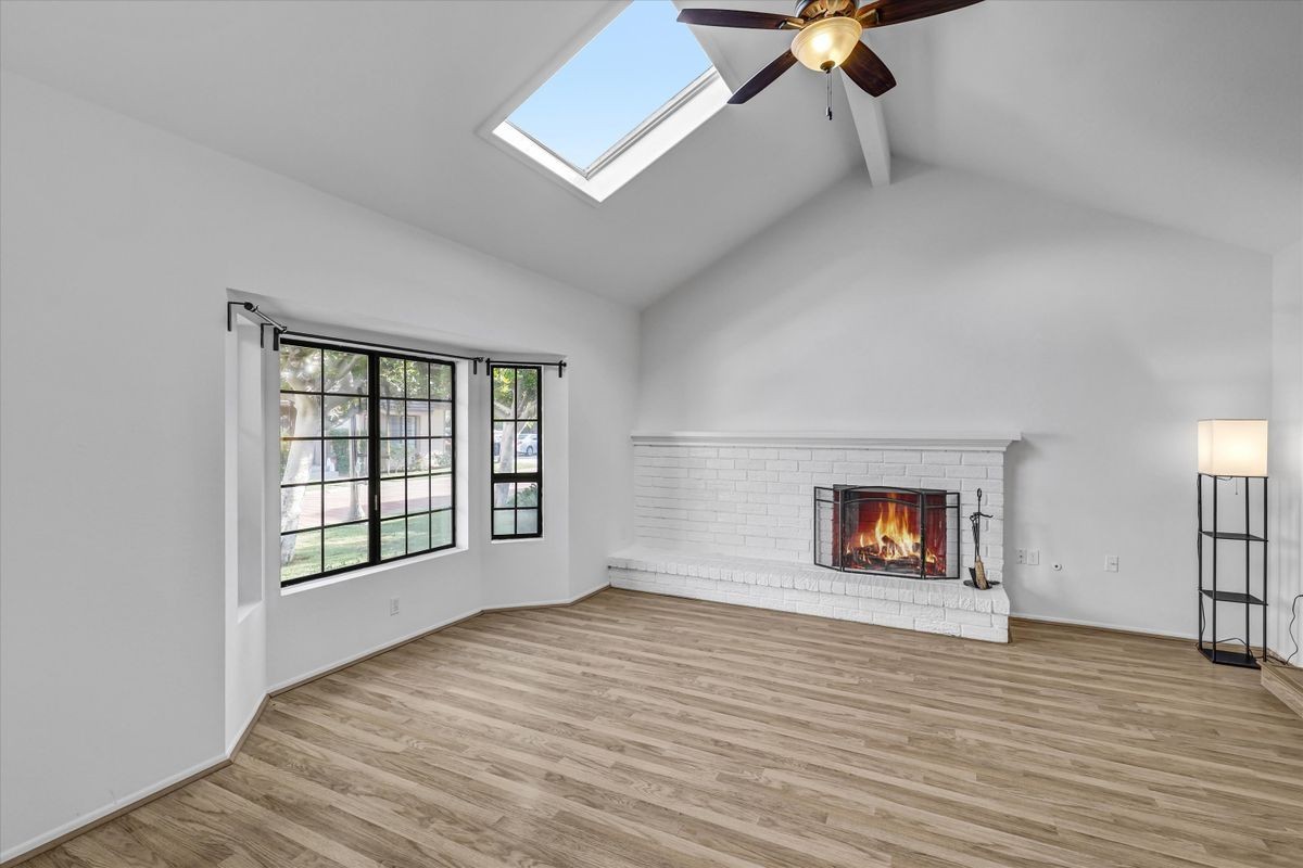 2493 Parmley Ln - Photo 3 of 25