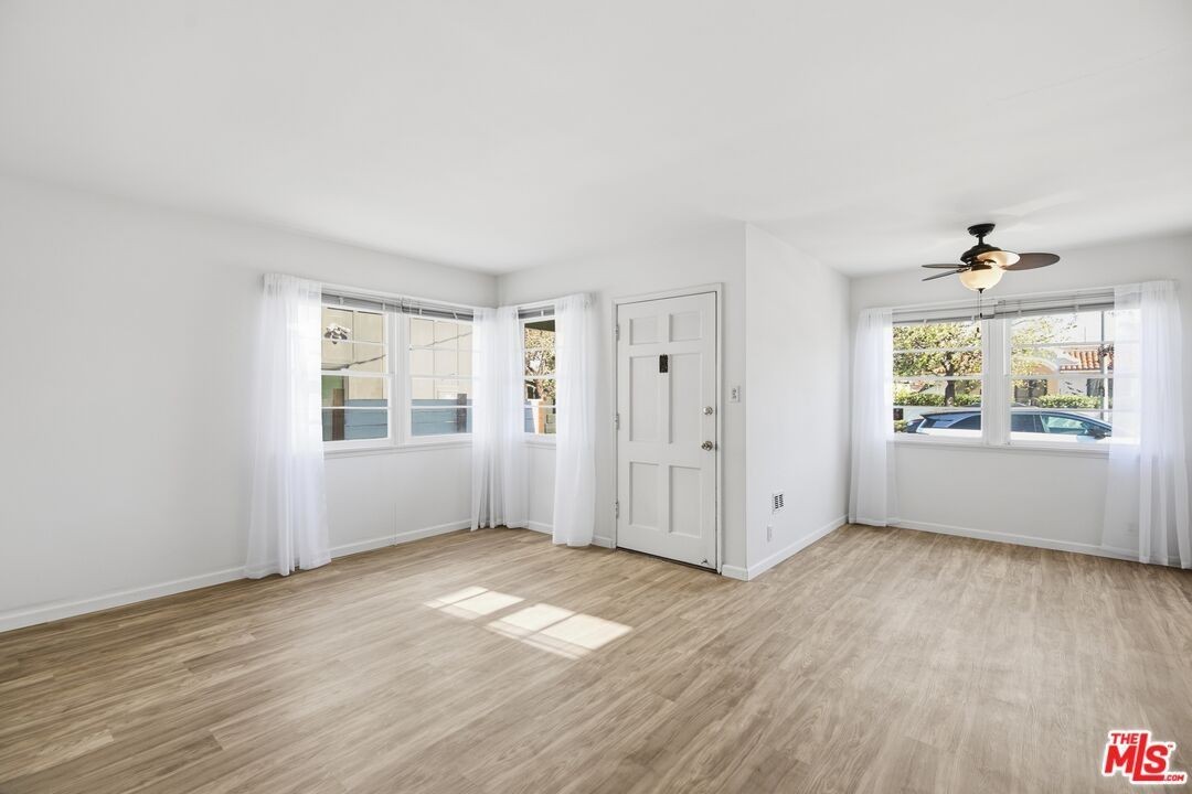 1109 Marco Pl - Photo 2 of 25