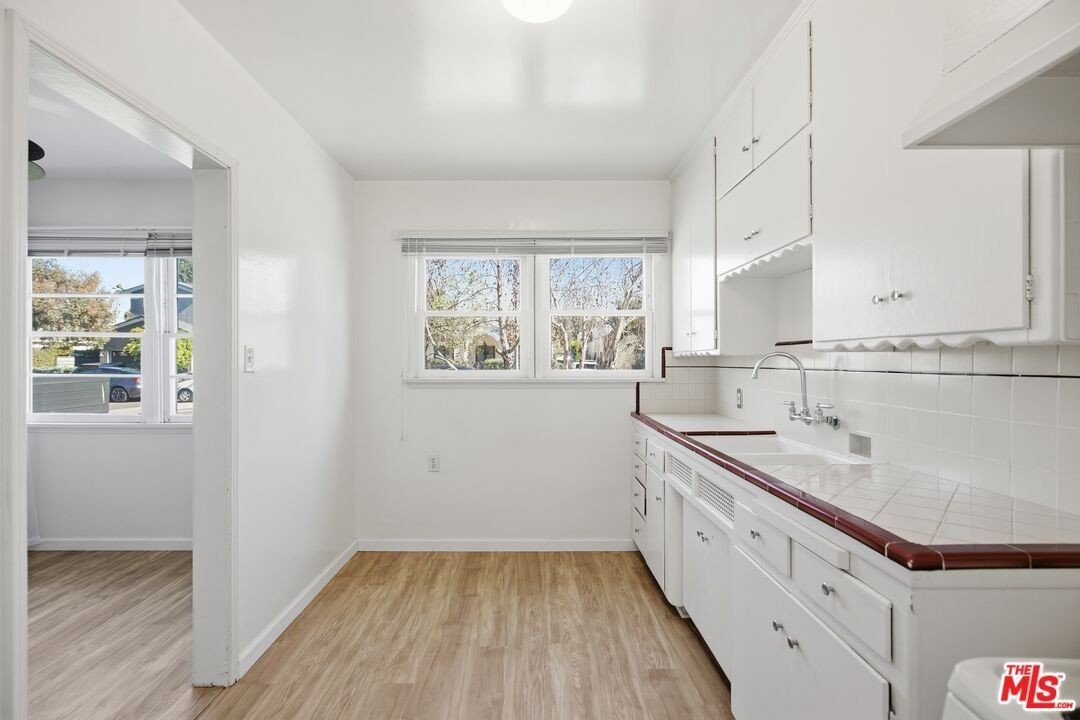 1109 Marco Pl - Photo 4 of 25