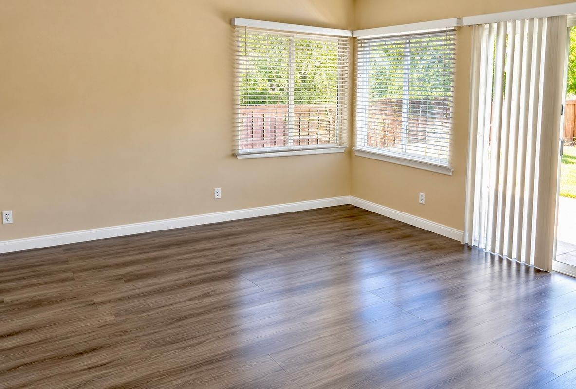 13507 Rainier Ave - Photo 6 of 14