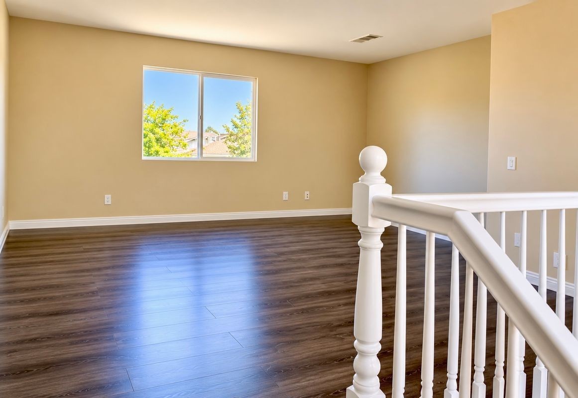 13507 Rainier Ave - Photo 7 of 14