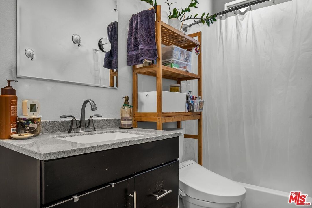 1546 Hi Point St ##105 - Photo 4 of 9