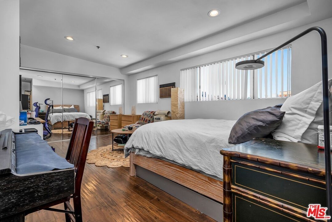 1546 Hi Point St ##105 - Photo 5 of 9