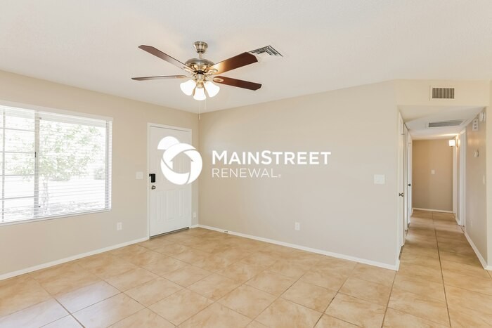 7909 W Shangri La Rd - Photo 3 of 16