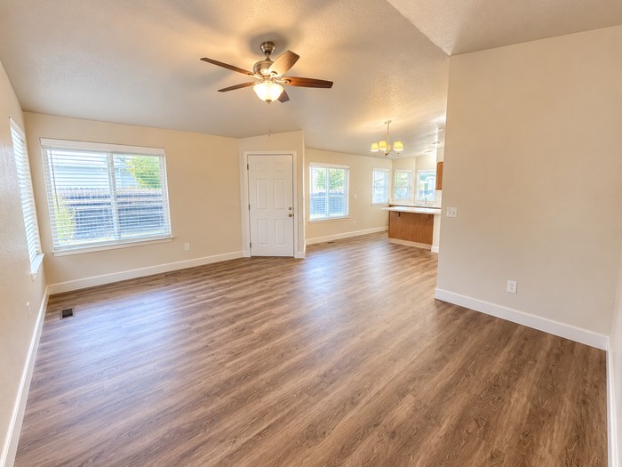 831 S Wild Phlox Pl - Photo 3 of 15