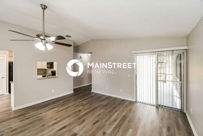 693 Roger Sherman St #3 - Photo 3 of 16