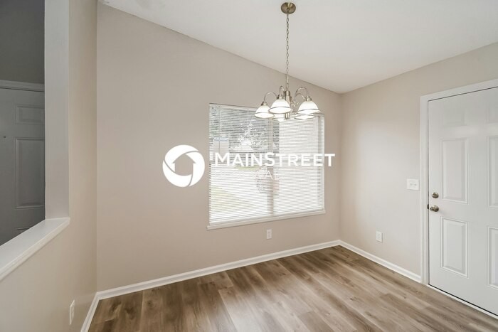 693 Roger Sherman St #3 - Photo 5 of 16