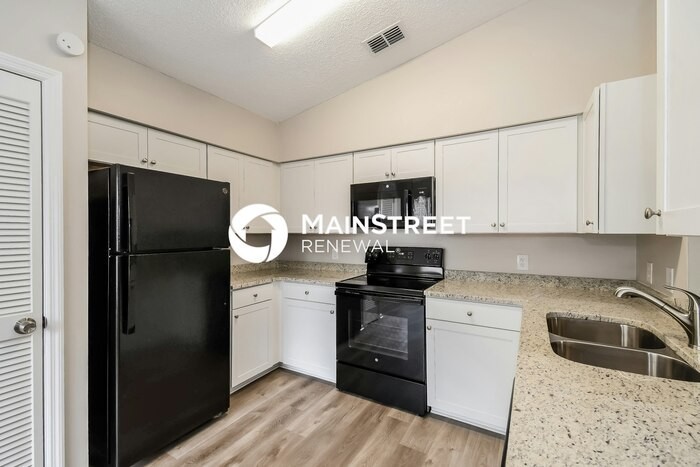 693 Roger Sherman St #3 - Photo 6 of 16